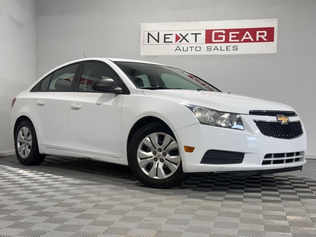 2013 Chevrolet Cruze LS Auto