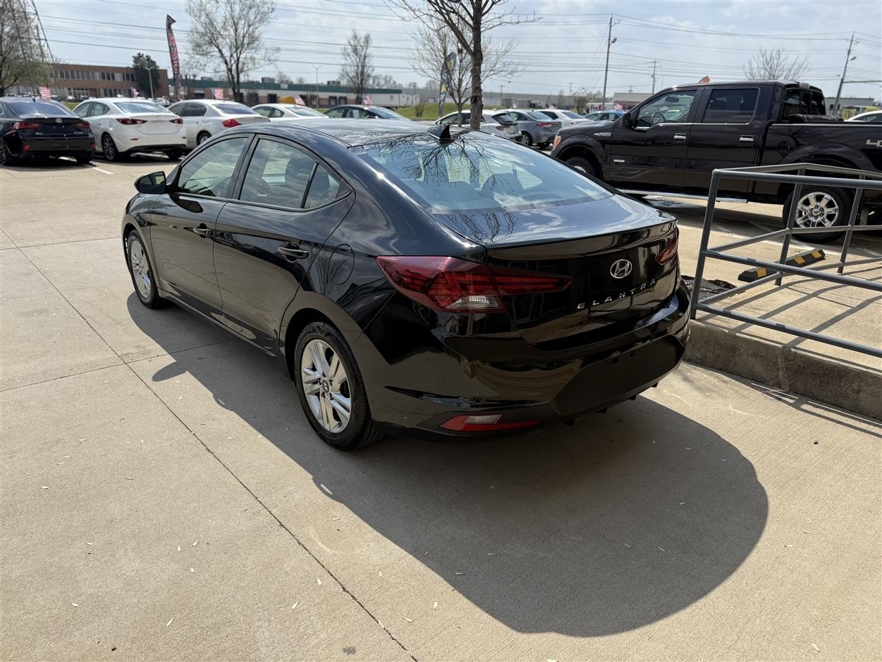 Hyundai Elantra Limited 2020