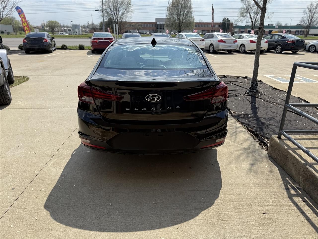 Hyundai Elantra Limited 2020