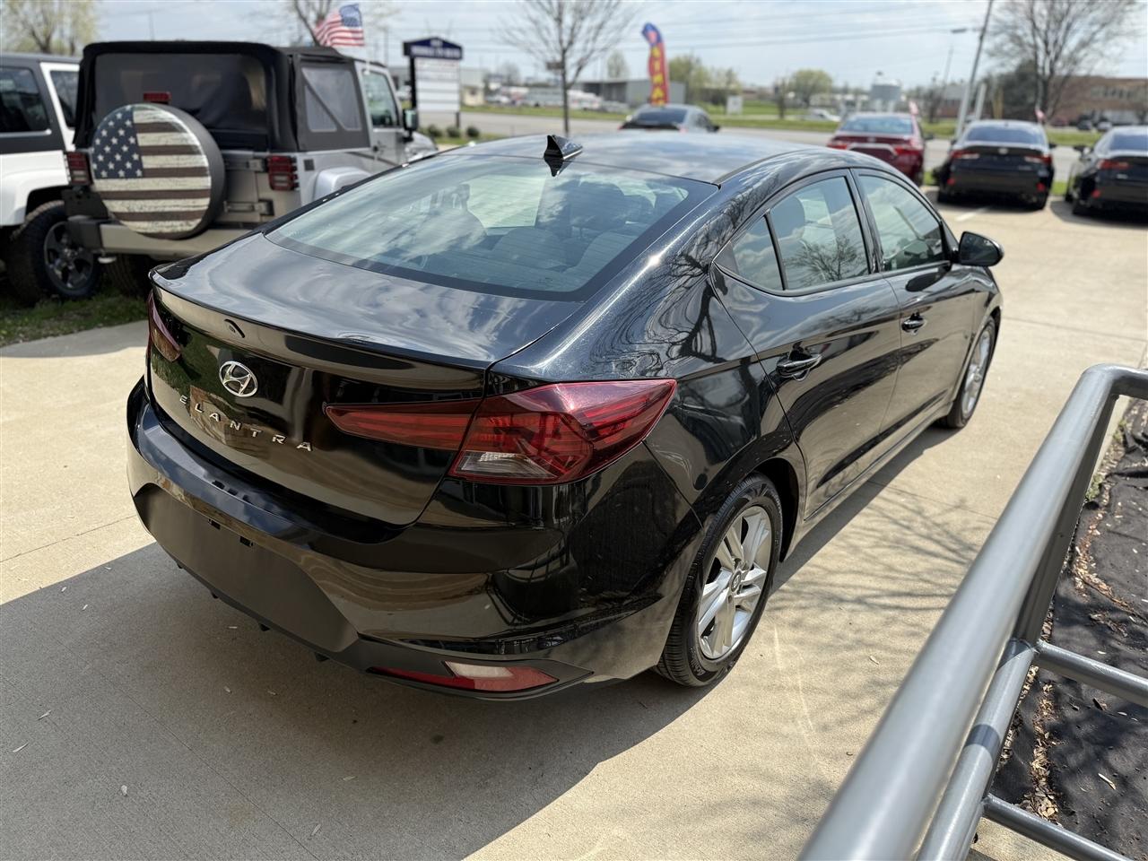 Hyundai Elantra Limited 2020