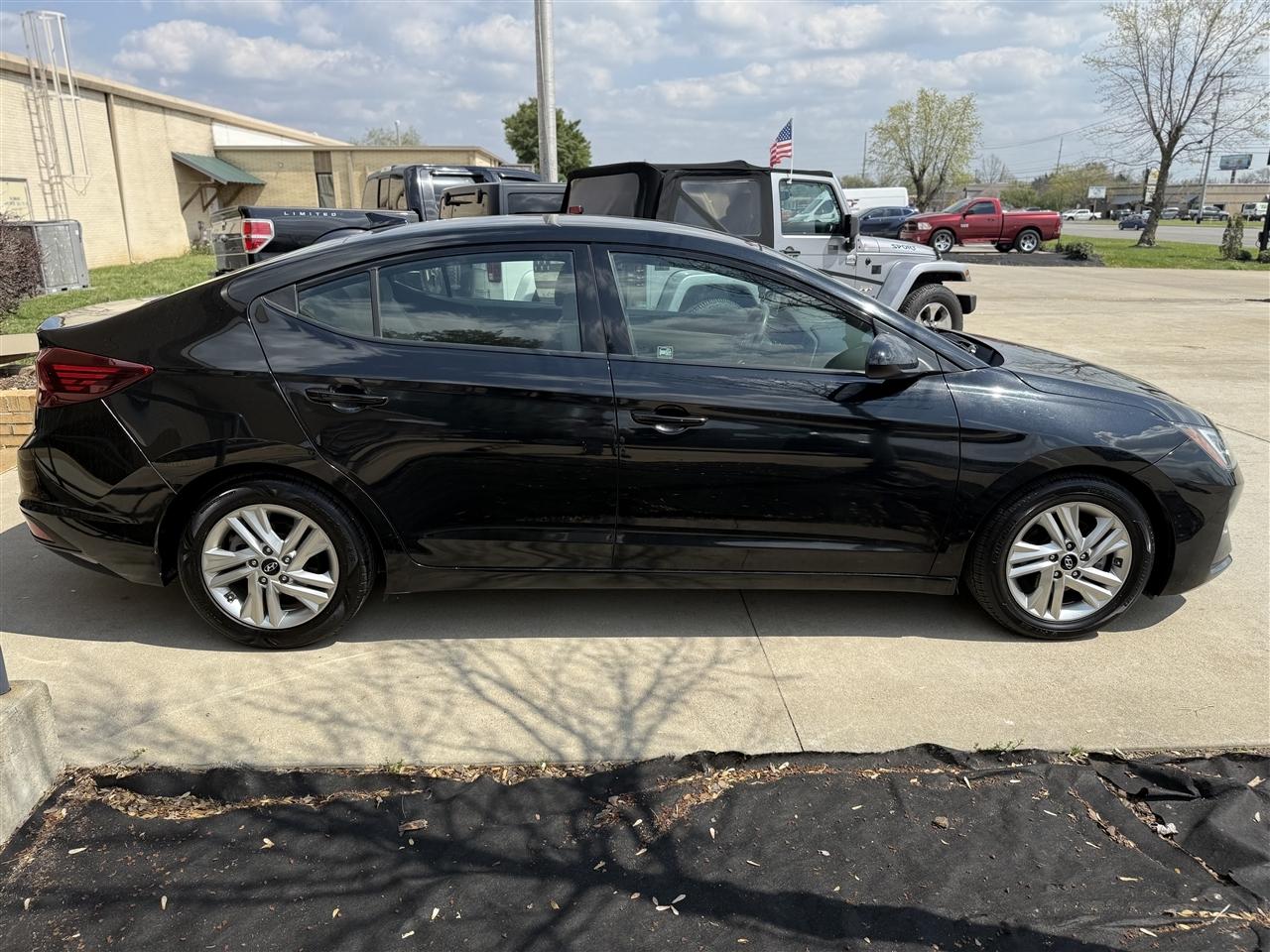 Hyundai Elantra Limited 2020