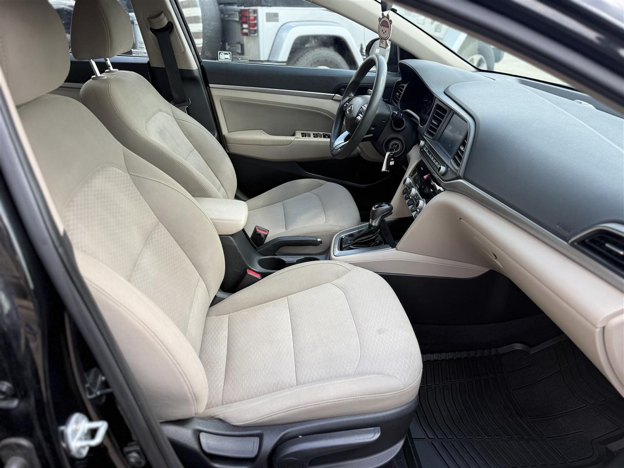 Hyundai Elantra Limited 2020