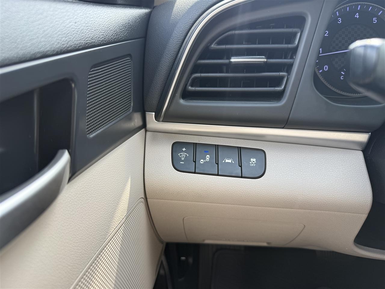 Hyundai Elantra Limited 2020