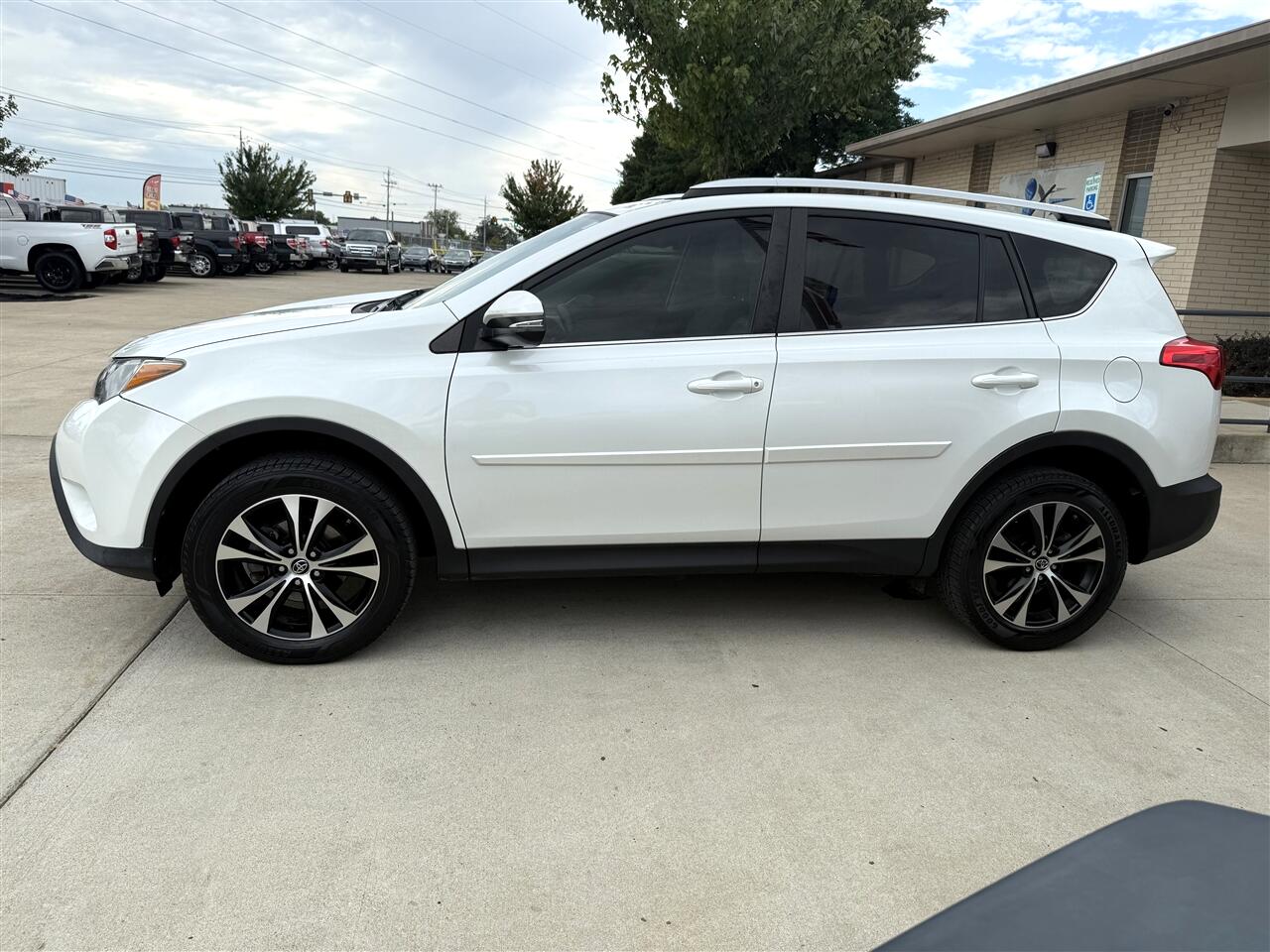 Toyota RAV4 Limited FWD 2015 Toyota RAV4 Limited FWD 2015