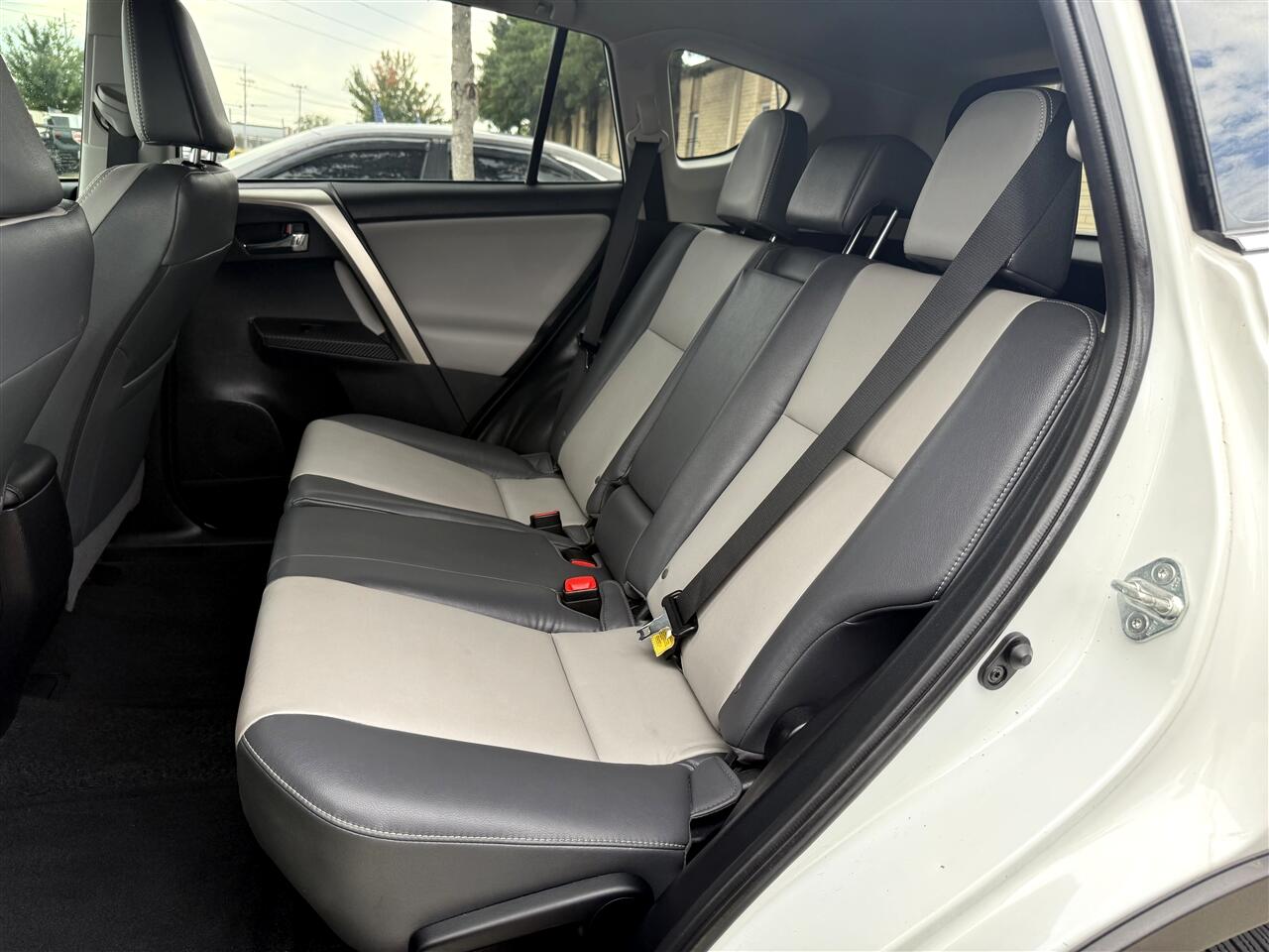 Toyota RAV4 Limited FWD 2015 Toyota RAV4 Limited FWD 2015