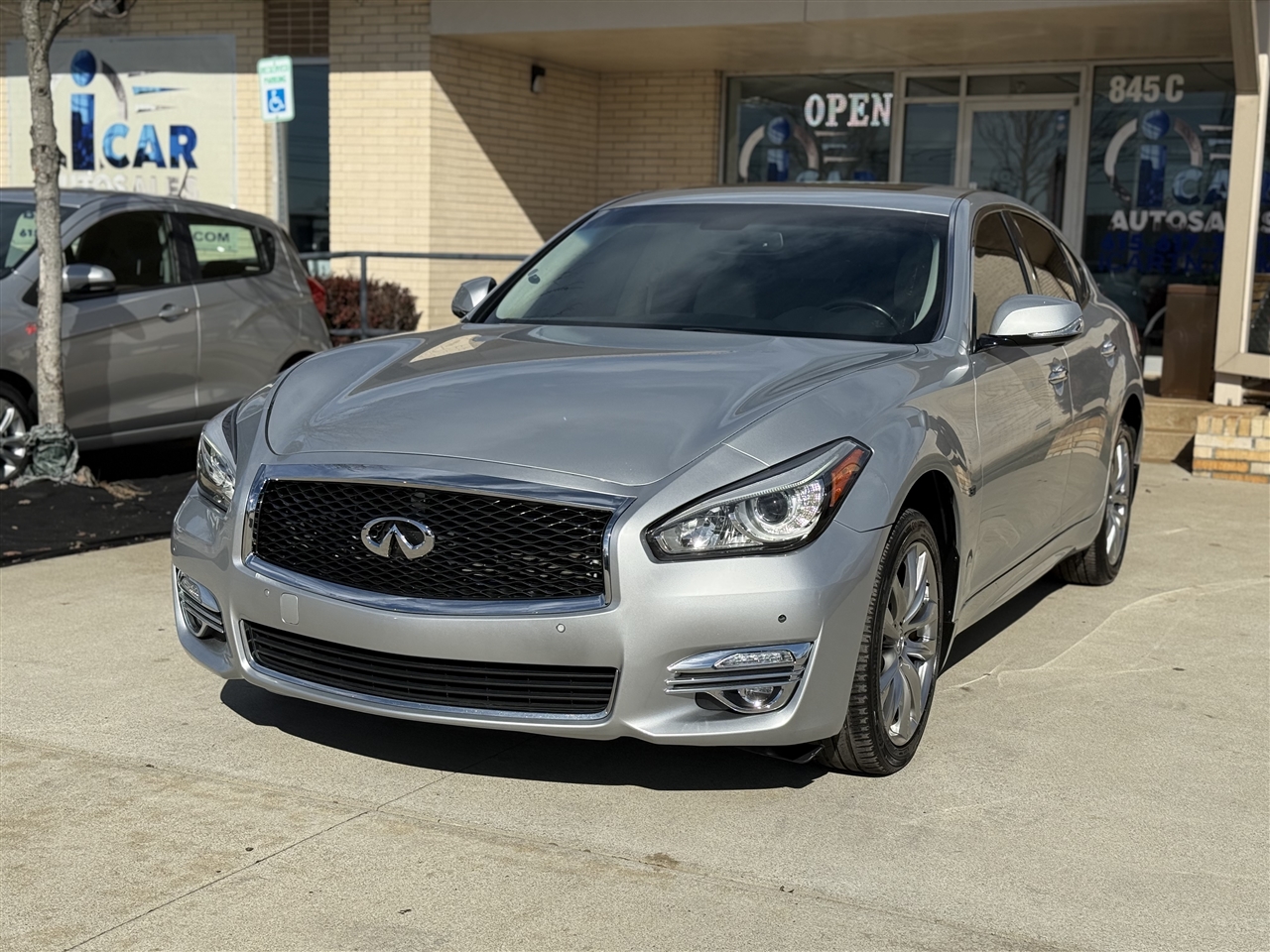 2015 Infiniti Q70 3.7 AWD