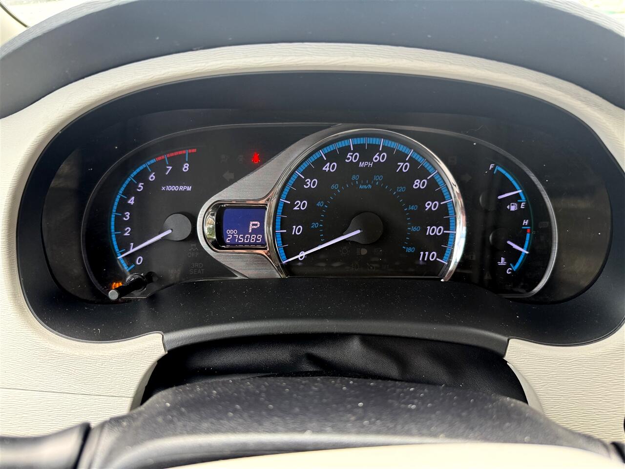 Toyota Sienna XLE 8-Pass V6 2011 Toyota Sienna XLE 8-Pass V6 2011