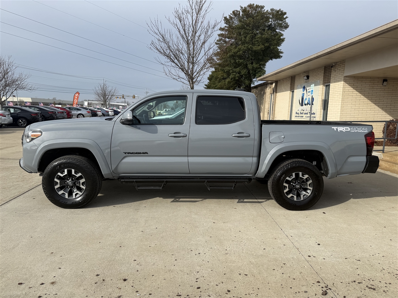 Toyota Tacoma SR5 Double Cab Long Bed V6 6AT 4WD 2017