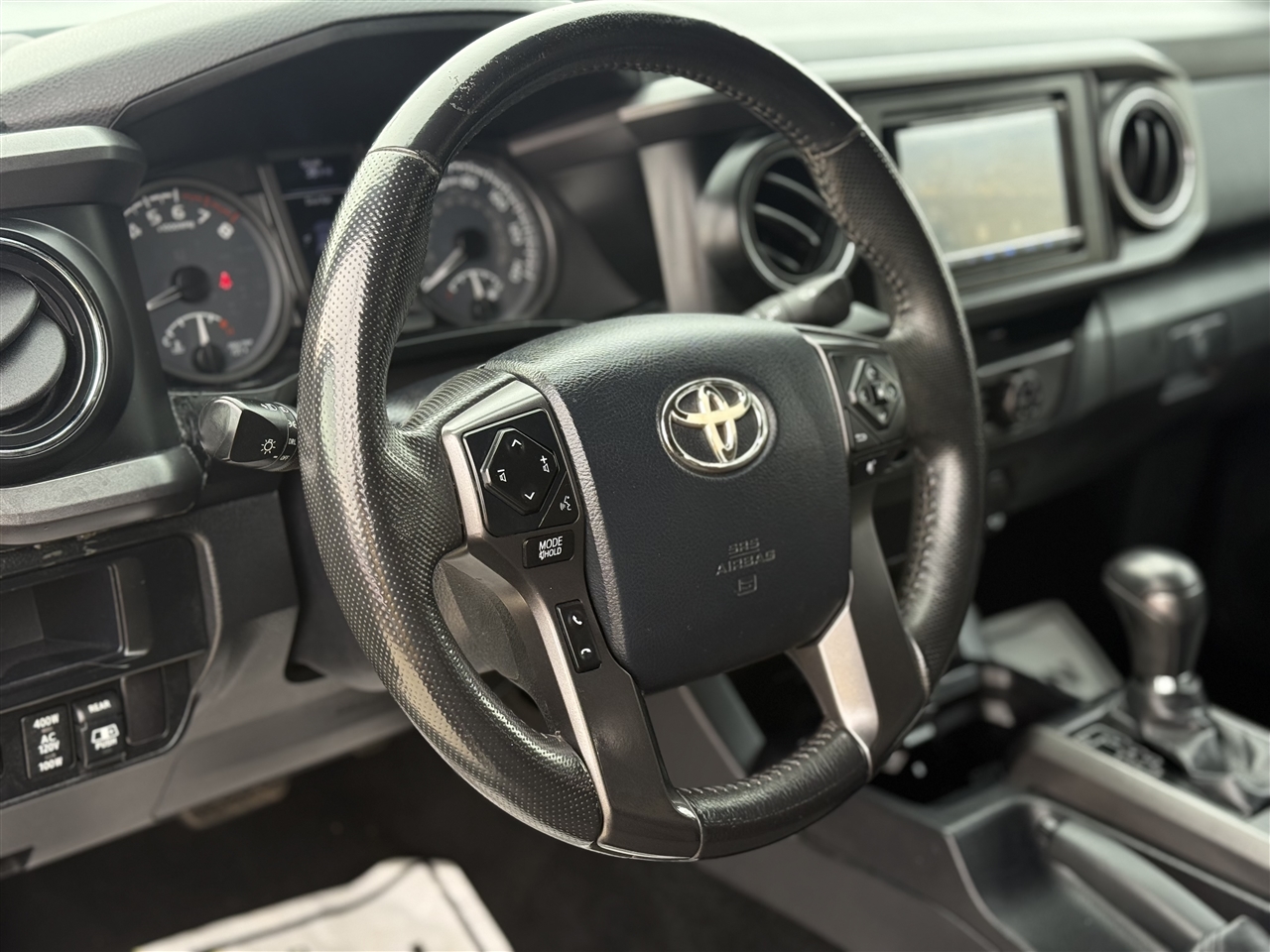 Toyota Tacoma SR5 Double Cab Long Bed V6 6AT 4WD 2017