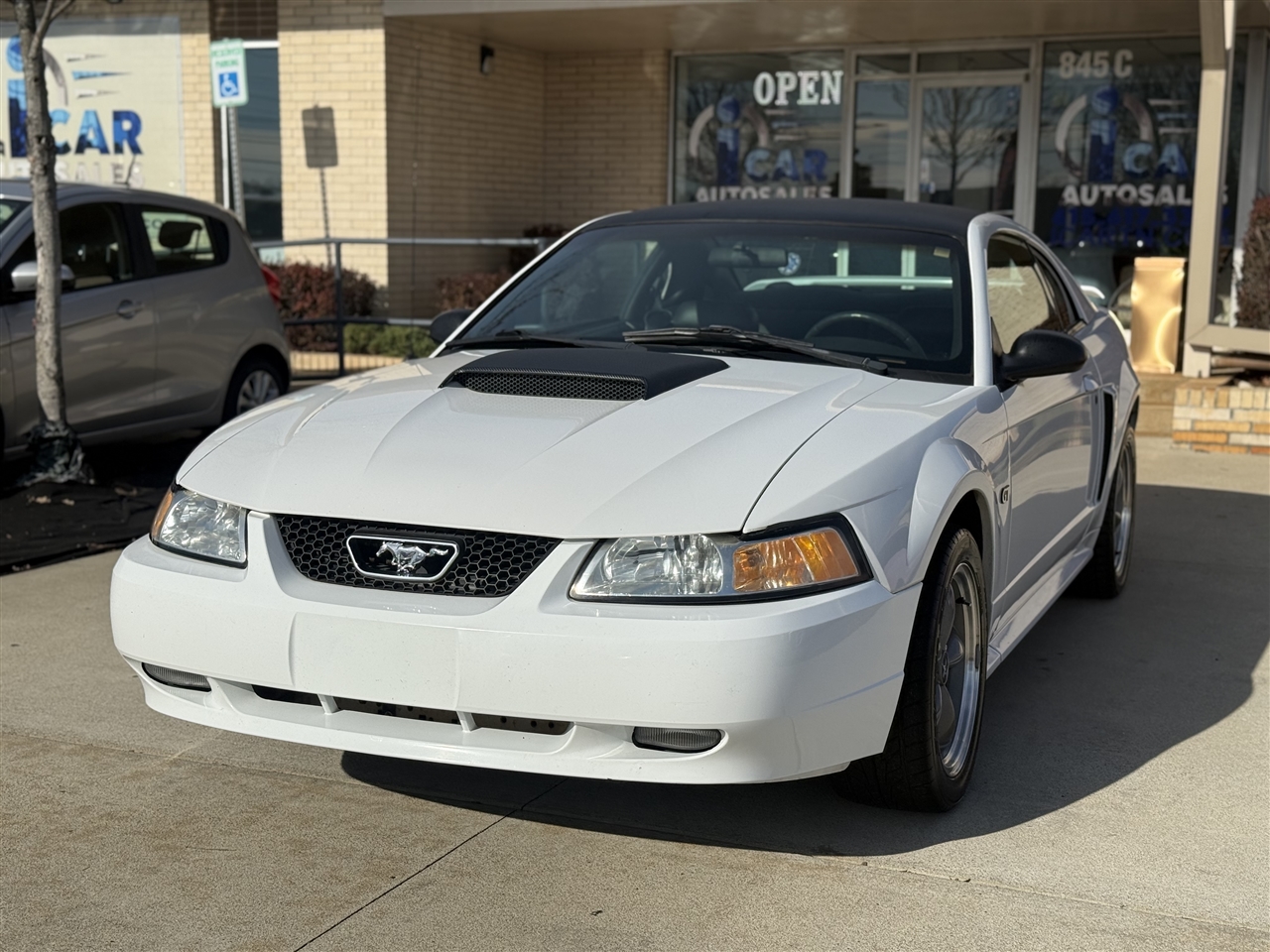 2002 Ford Mustang GT Deluxe Coupe