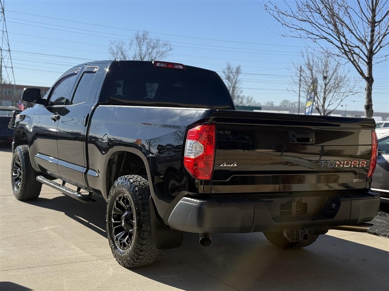 Toyota Tundra SR5 4.6L V8 Double Cab 4WD 2016