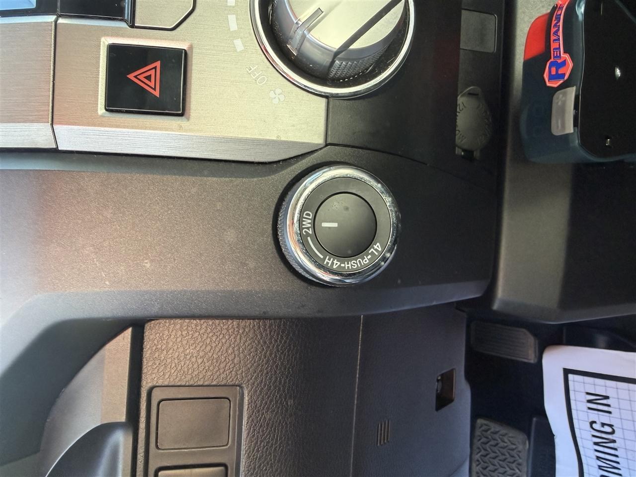 Toyota Tundra SR5 4.6L V8 Double Cab 4WD 2016