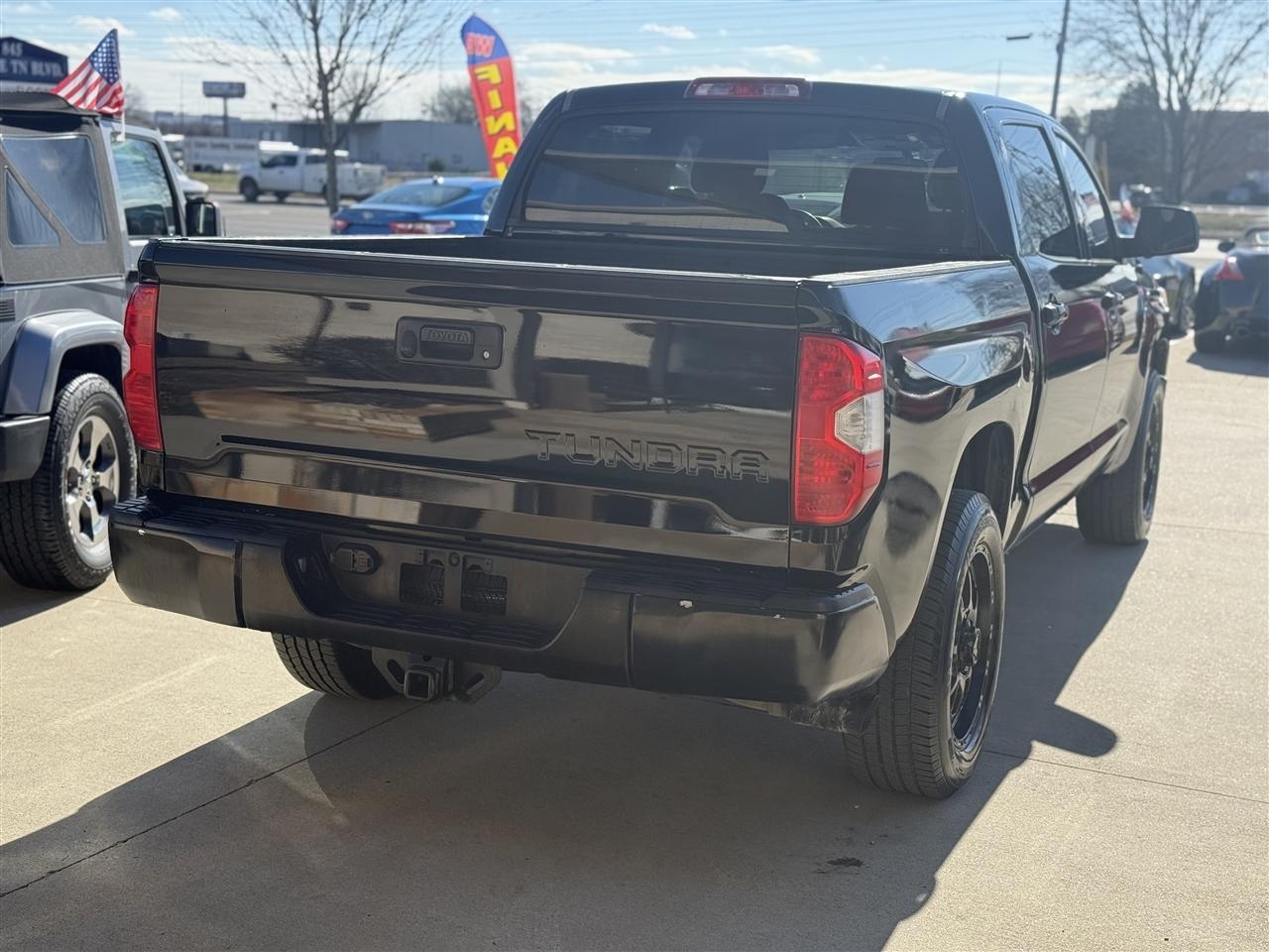 Toyota Tundra SR5 4.6L V8 CrewMax 2WD 2016