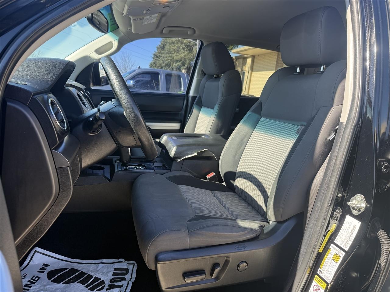 Toyota Tundra SR5 4.6L V8 CrewMax 2WD 2016