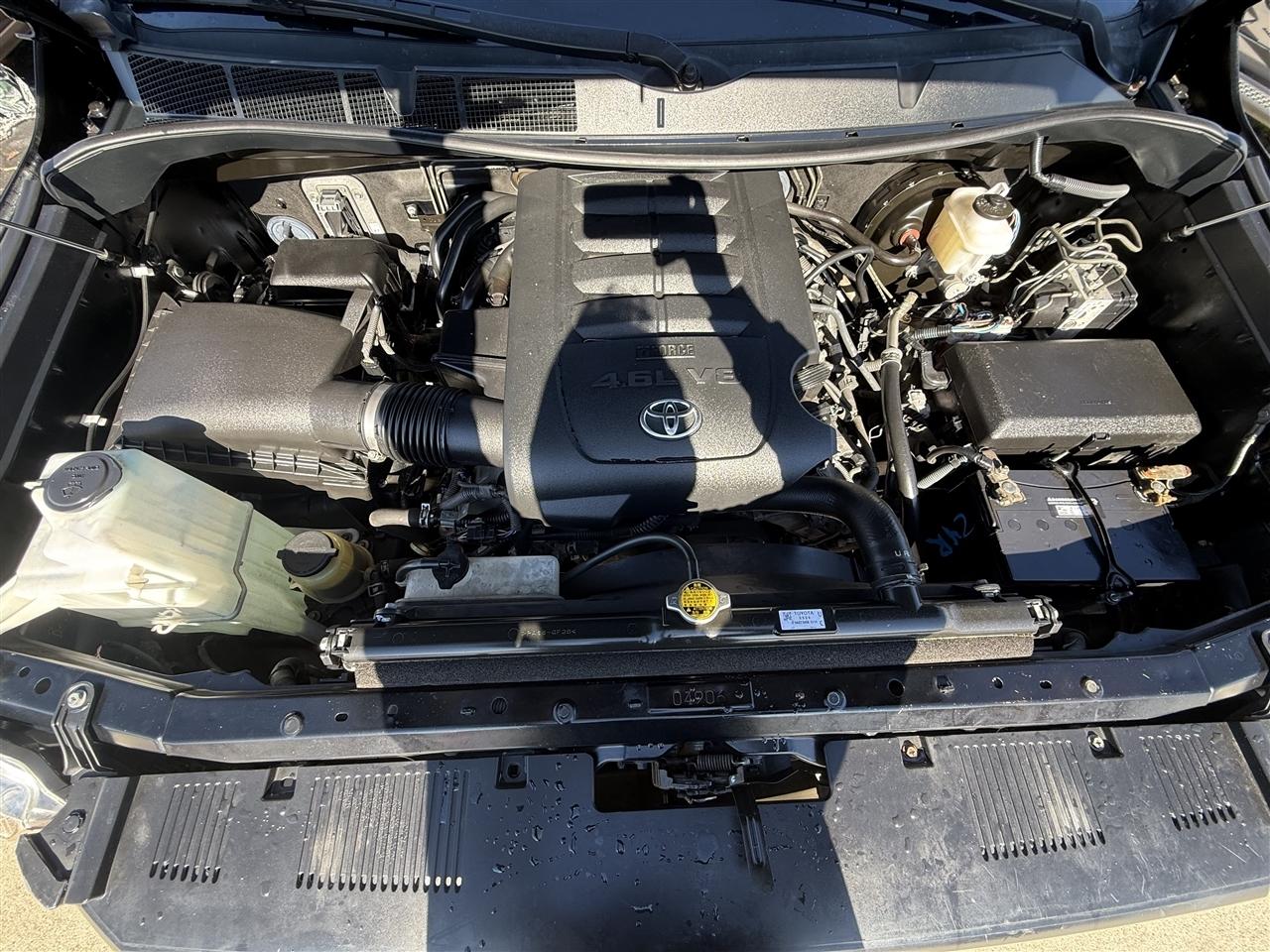 Toyota Tundra SR5 4.6L V8 CrewMax 2WD 2016