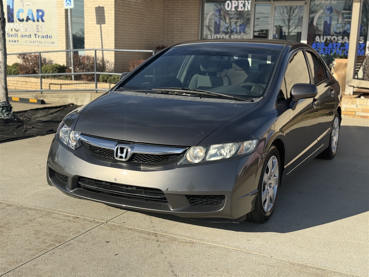 2009 Honda Civic LX Sedan 5-Speed AT