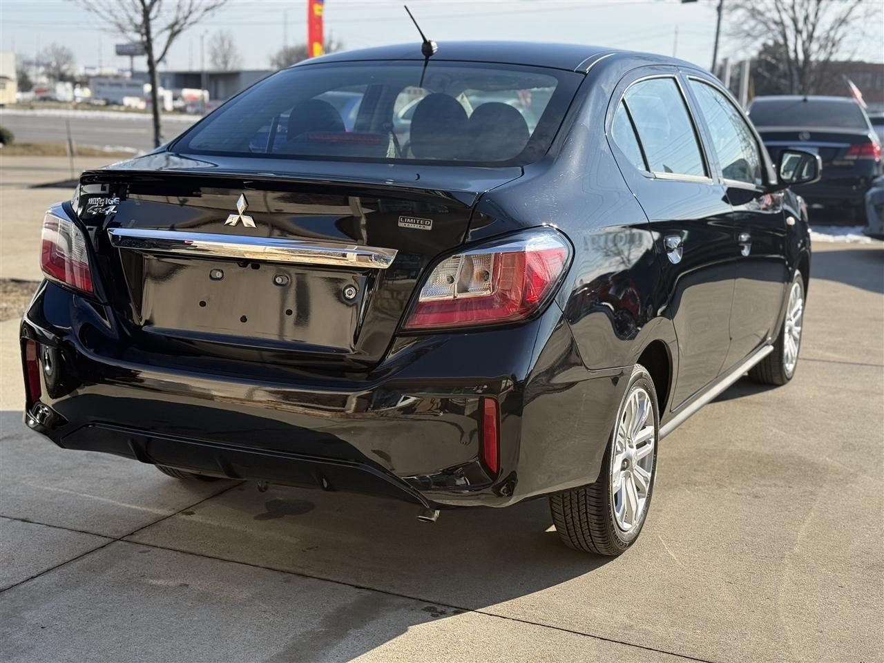 Mitsubishi Mirage G4 ES 6M 2024