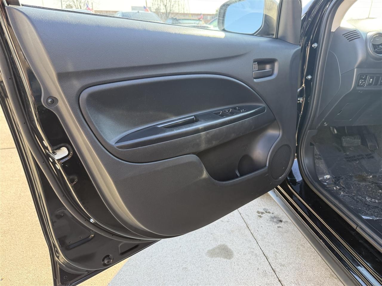 Mitsubishi Mirage G4 ES 6M 2024