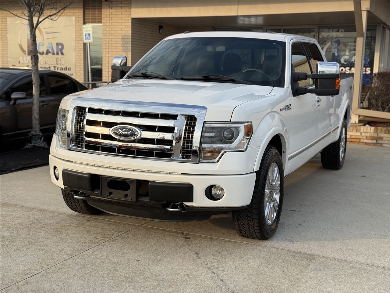 Ford F-150 Platinum SuperCrew 5.5-ft. Bed 4WD 2013