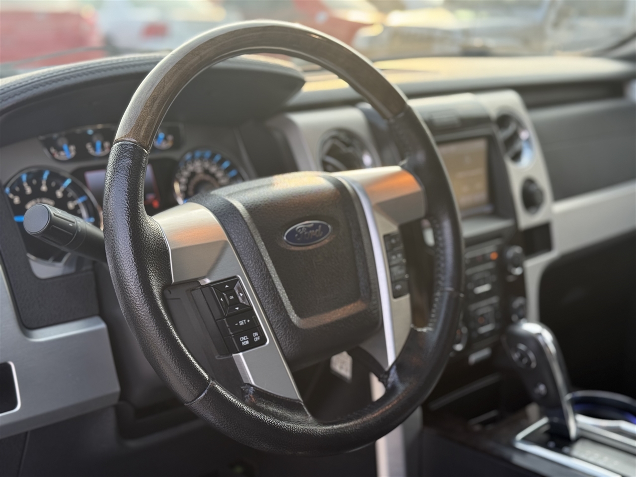 Ford F-150 Platinum SuperCrew 5.5-ft. Bed 4WD 2013