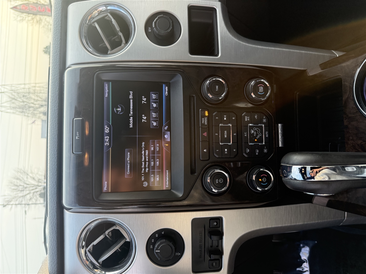 Ford F-150 Platinum SuperCrew 5.5-ft. Bed 4WD 2013