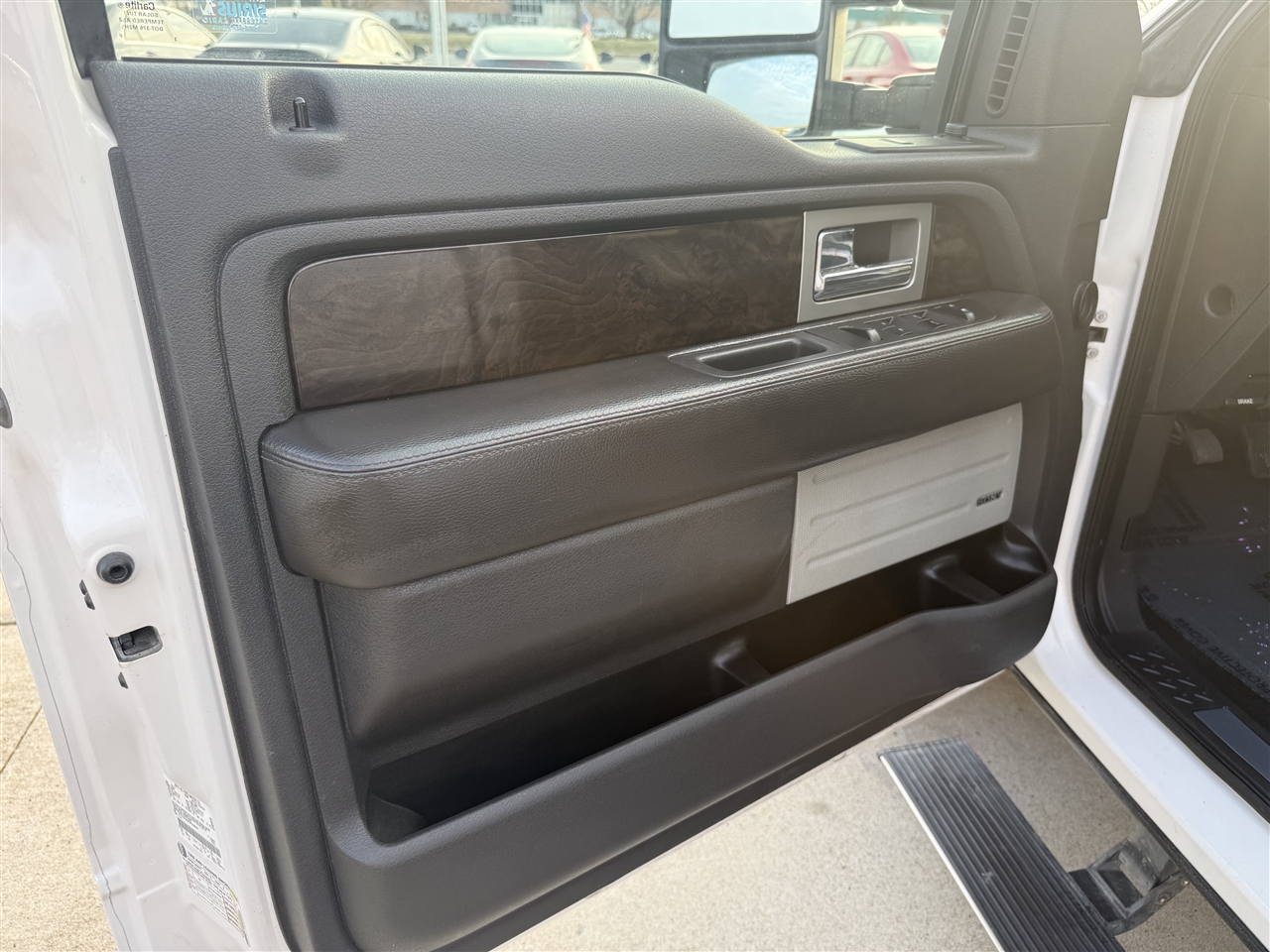 Ford F-150 Platinum SuperCrew 5.5-ft. Bed 4WD 2013