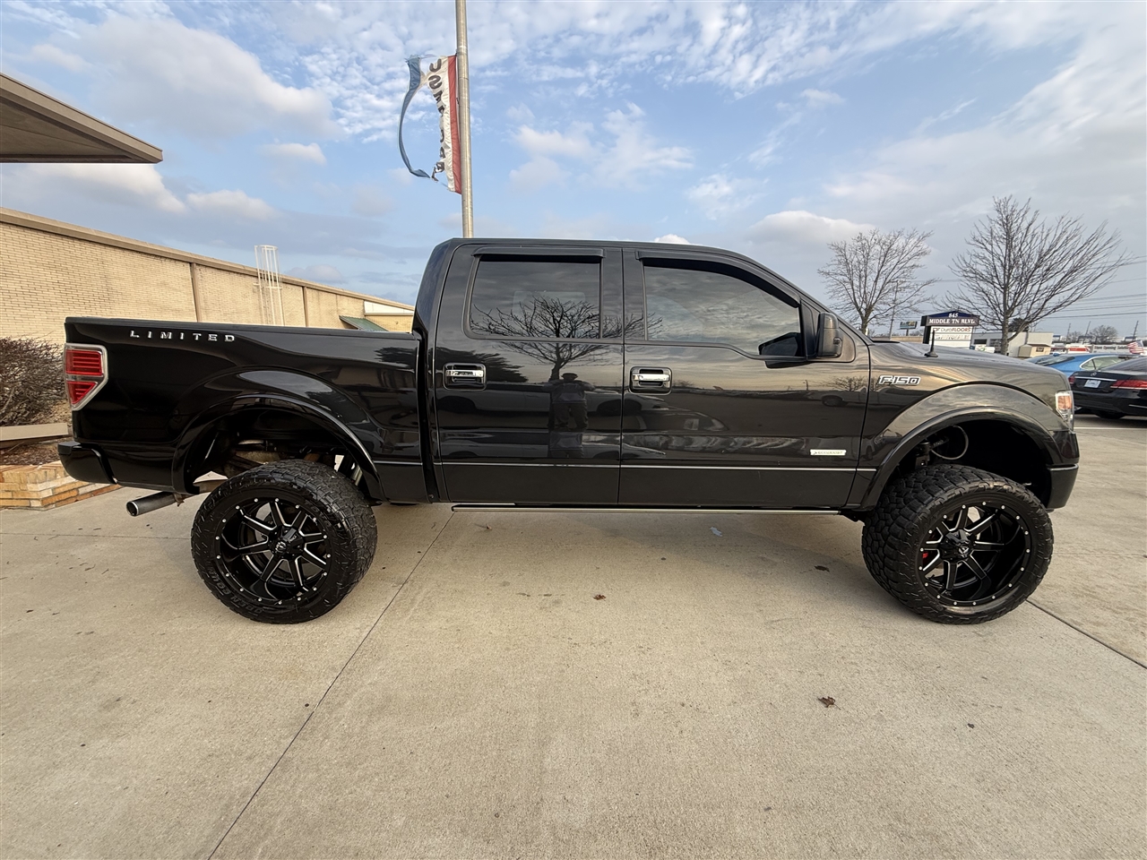Ford F-150 XL SuperCrew 5.5-ft. Bed 4WD 2014