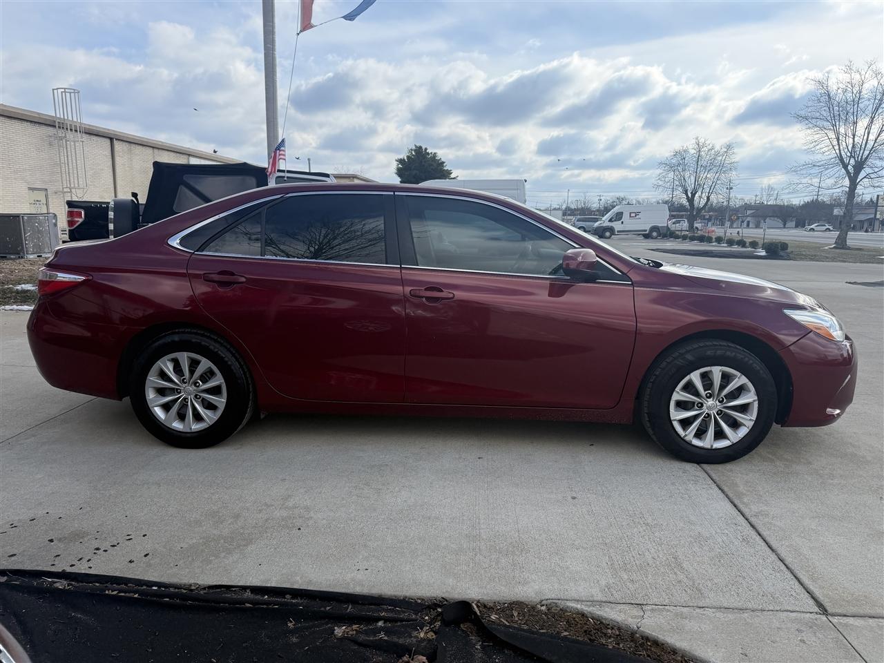 Toyota Camry LE 2017