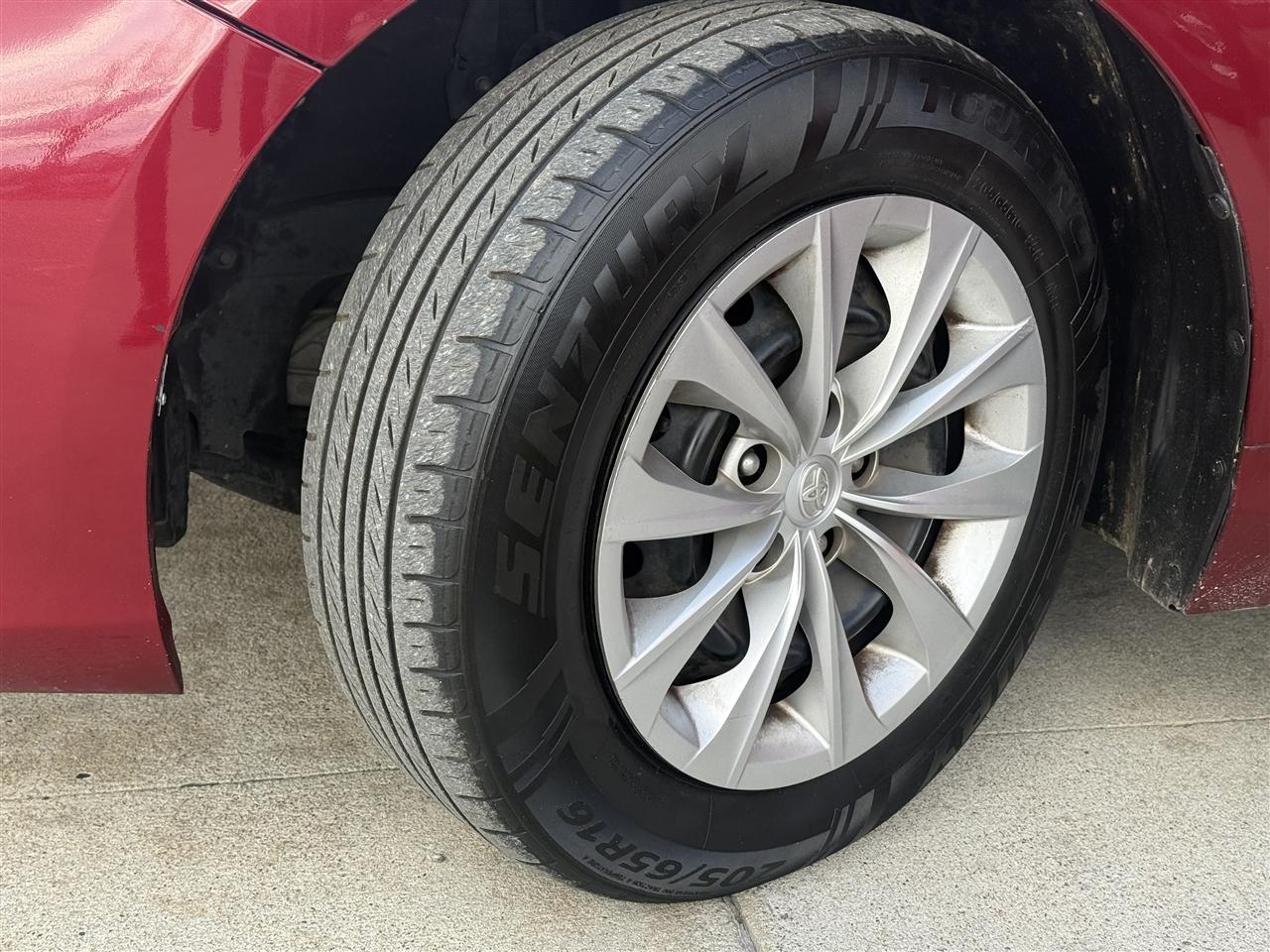 Toyota Camry LE 2017