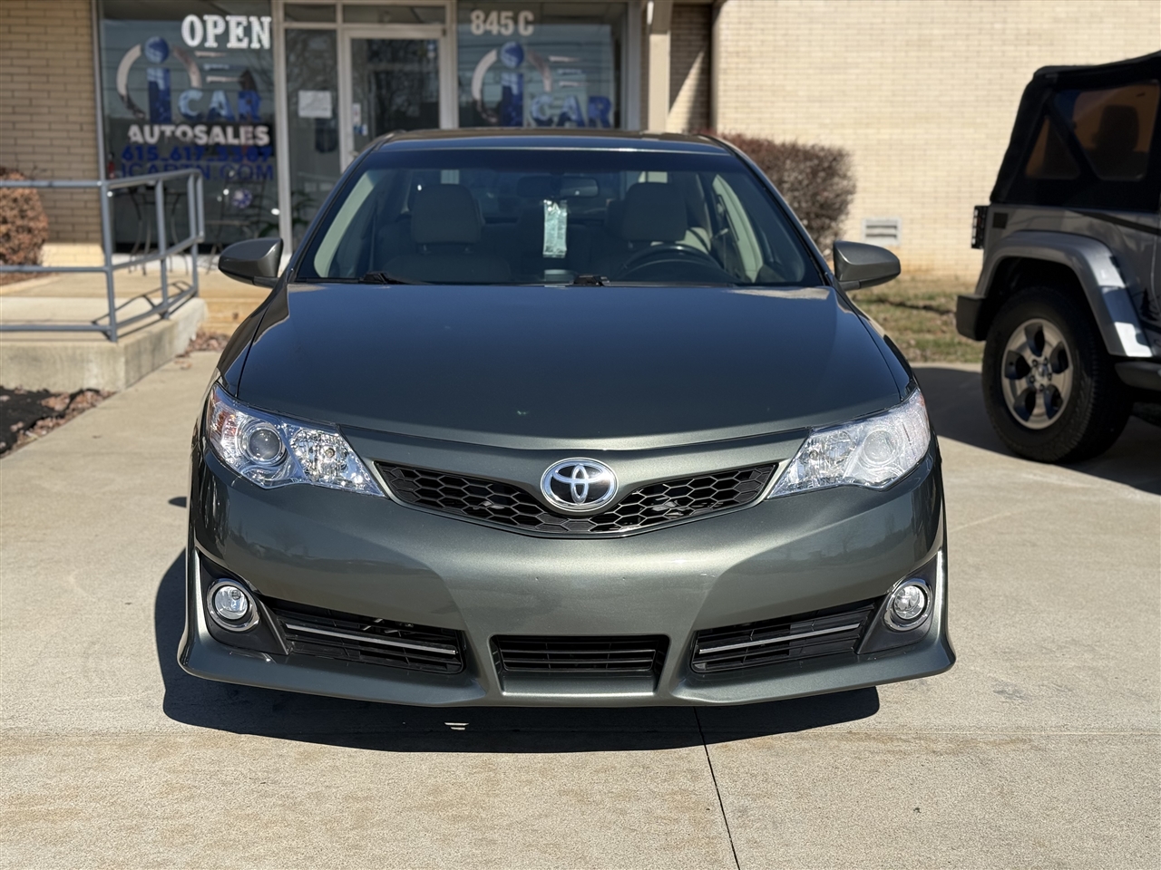 Toyota Camry XLE V6 2013
