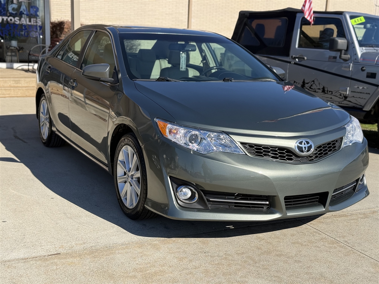 Toyota Camry XLE V6 2013