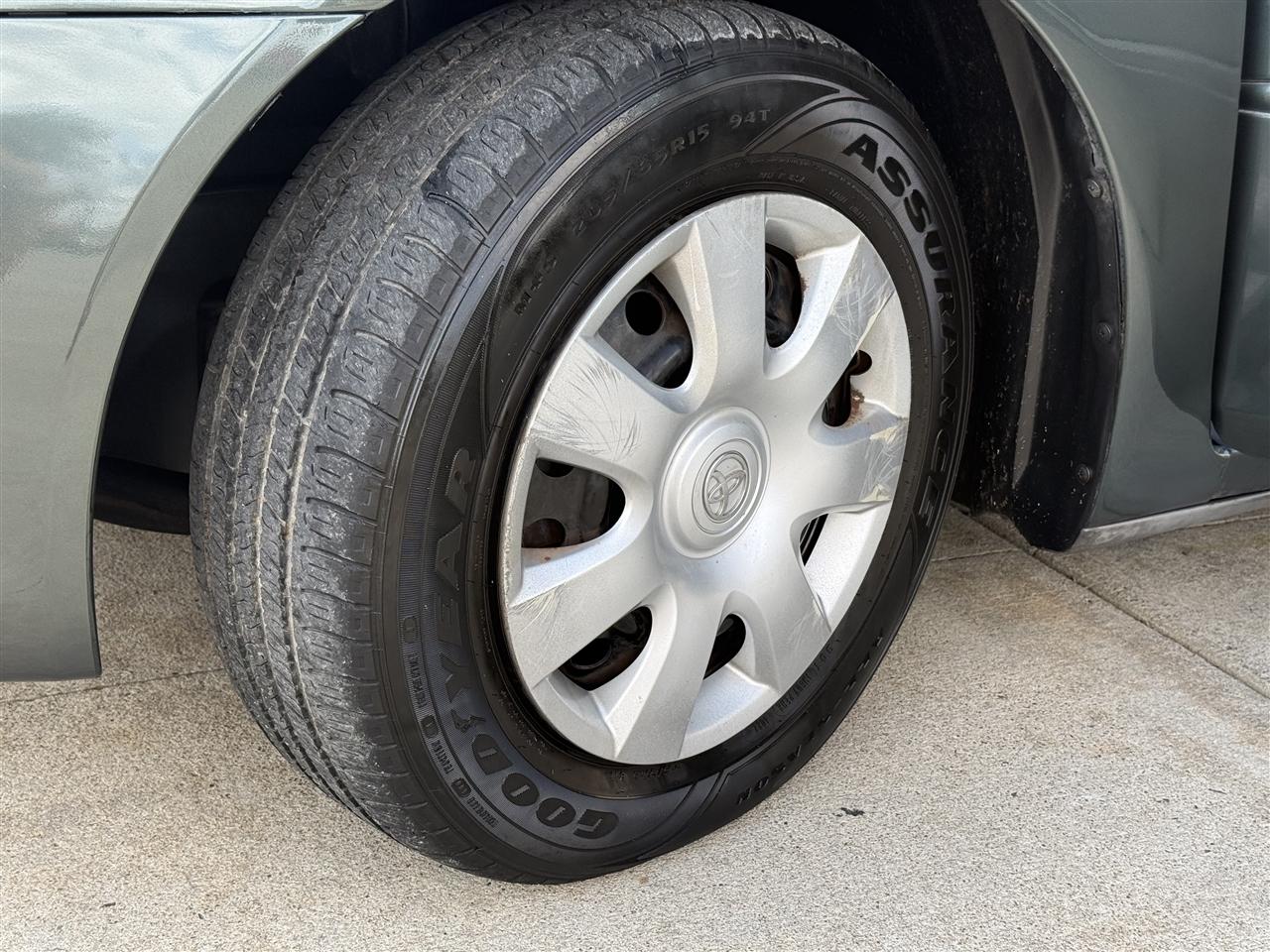 Toyota Camry LE 2003