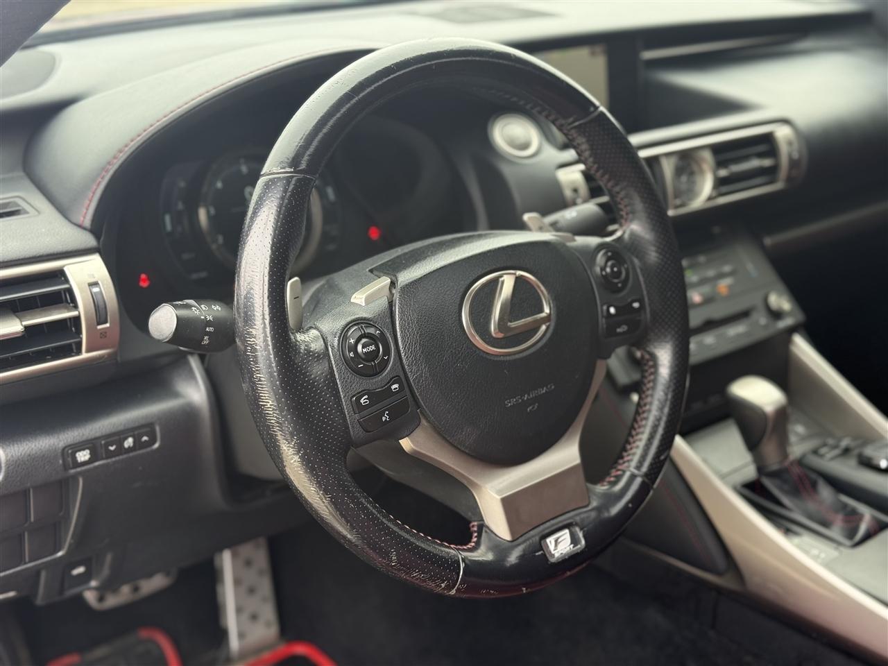 Lexus IS 200t 2016