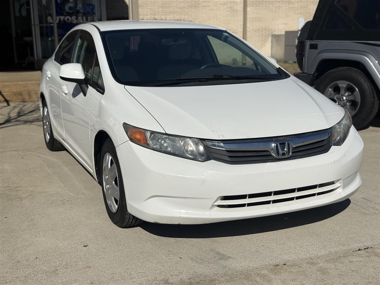 Honda Civic LX Sedan 5-Speed AT 2012