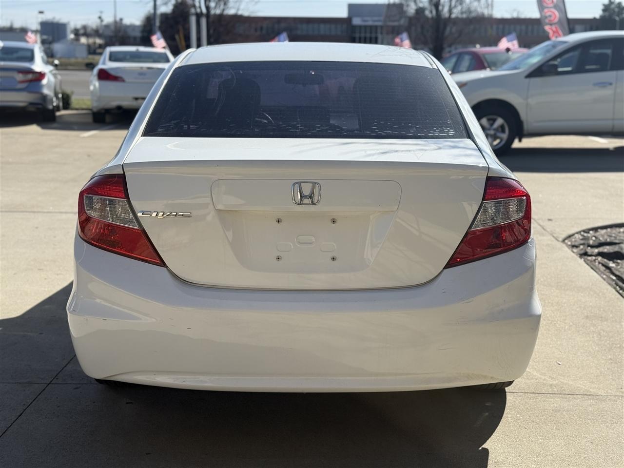 Honda Civic LX Sedan 5-Speed AT 2012