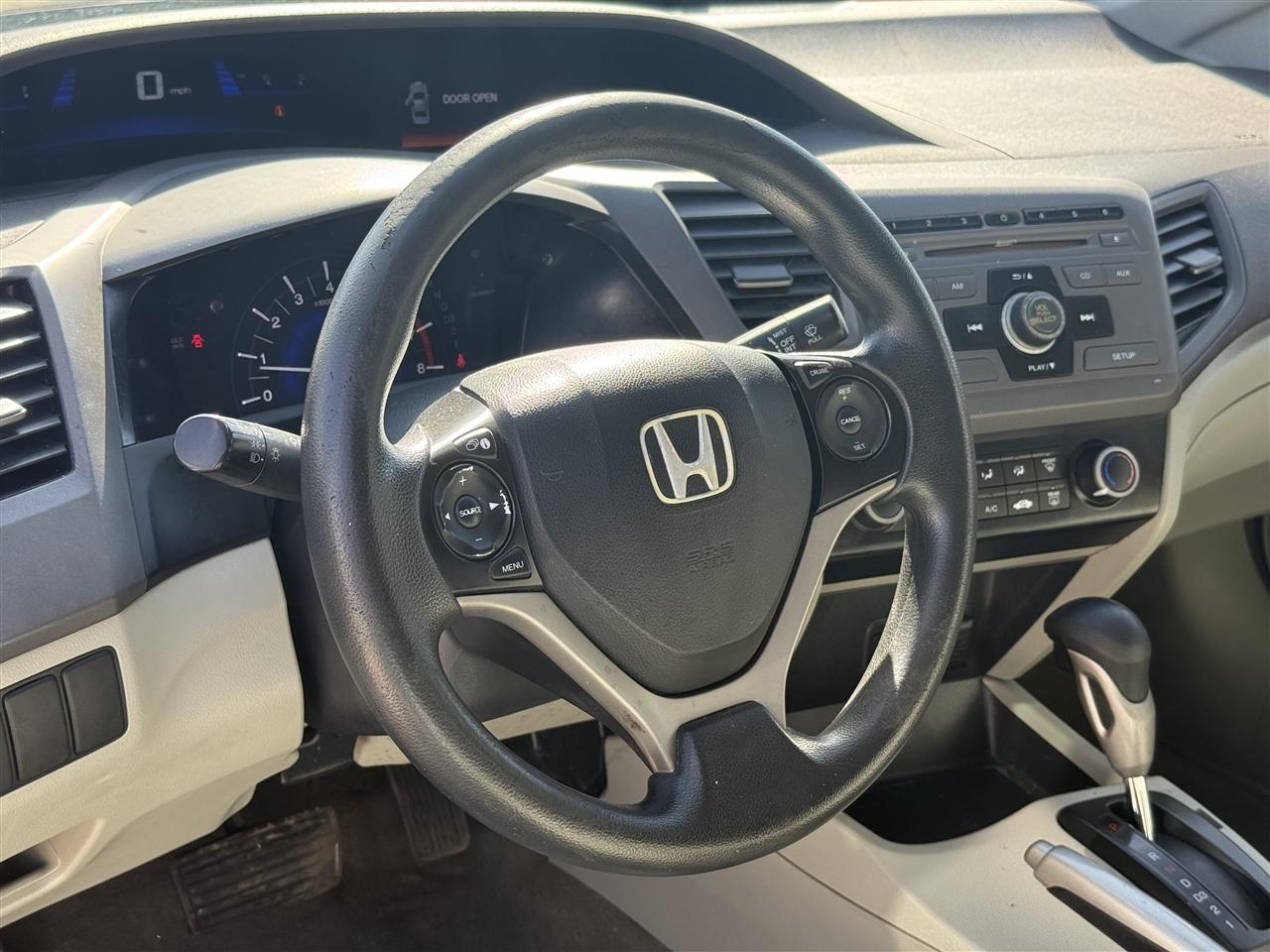 Honda Civic LX Sedan 5-Speed AT 2012