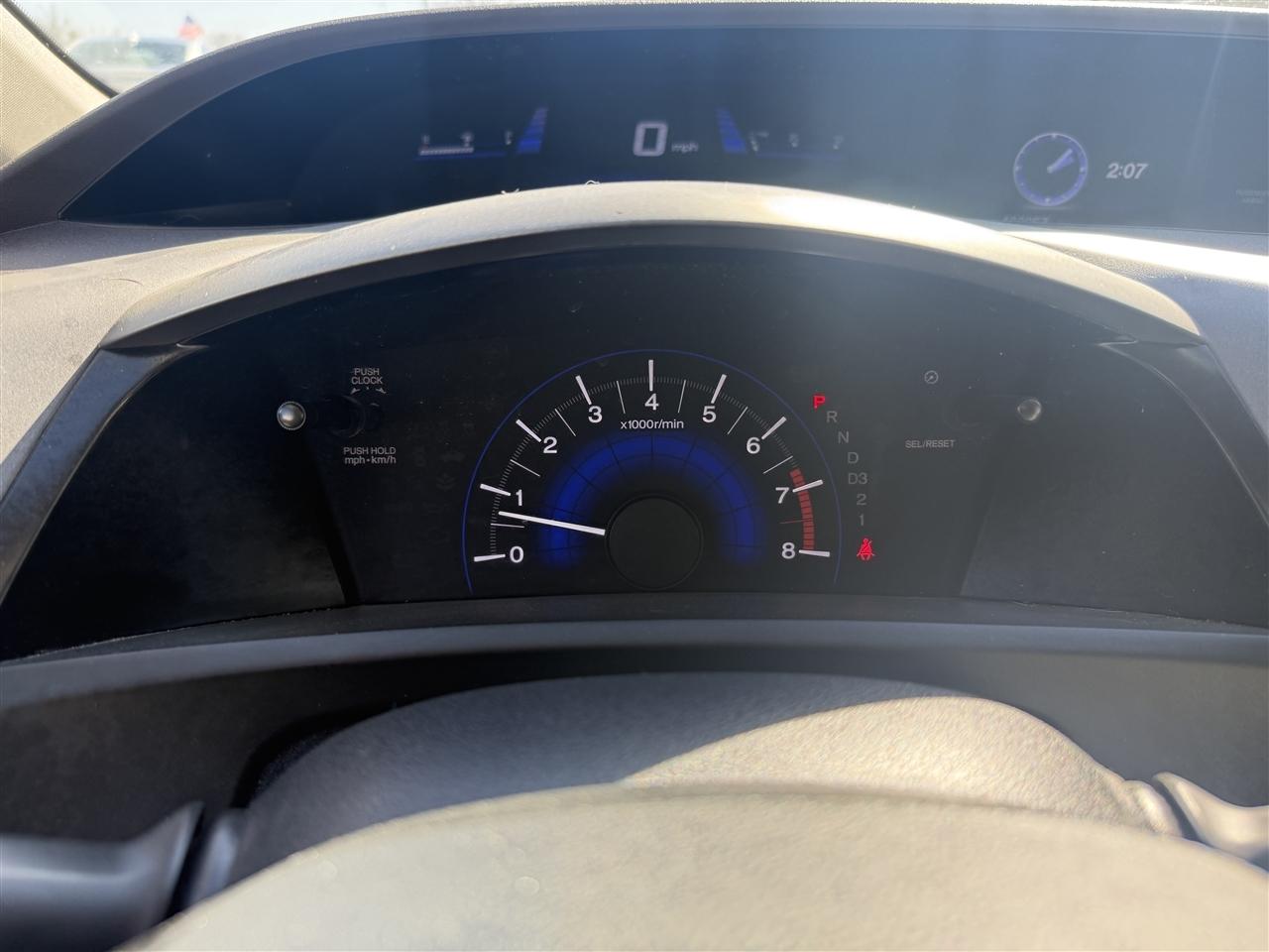 Honda Civic LX Sedan 5-Speed AT 2012