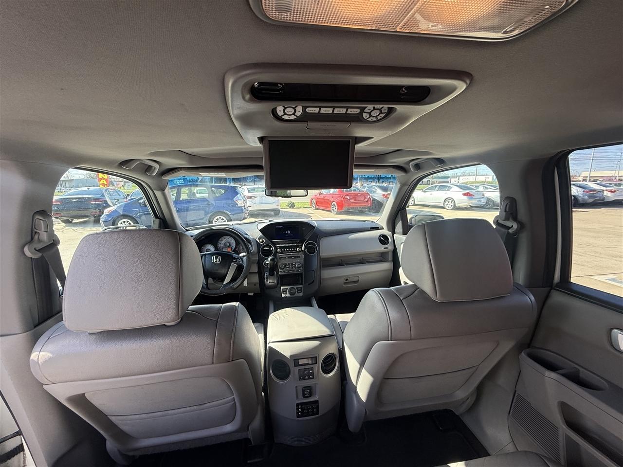 Honda Pilot EX-L 4WD 5-Spd AT with DVD 2012