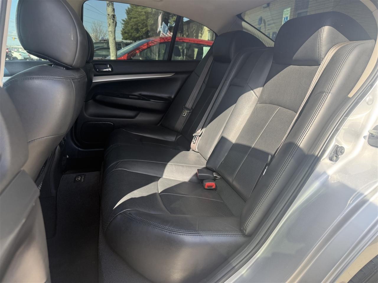 Infiniti G Sedan 37x AWD 2013