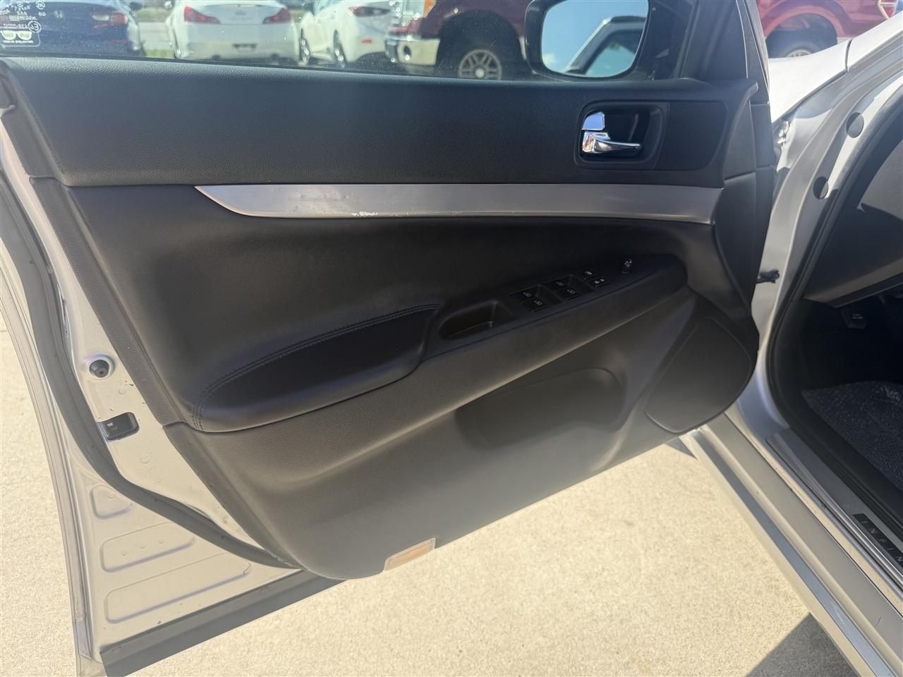 Infiniti G Sedan 37x AWD 2013