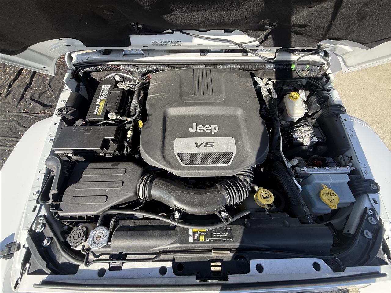 Jeep Wrangler Unlimited Sahara 4WD 2017