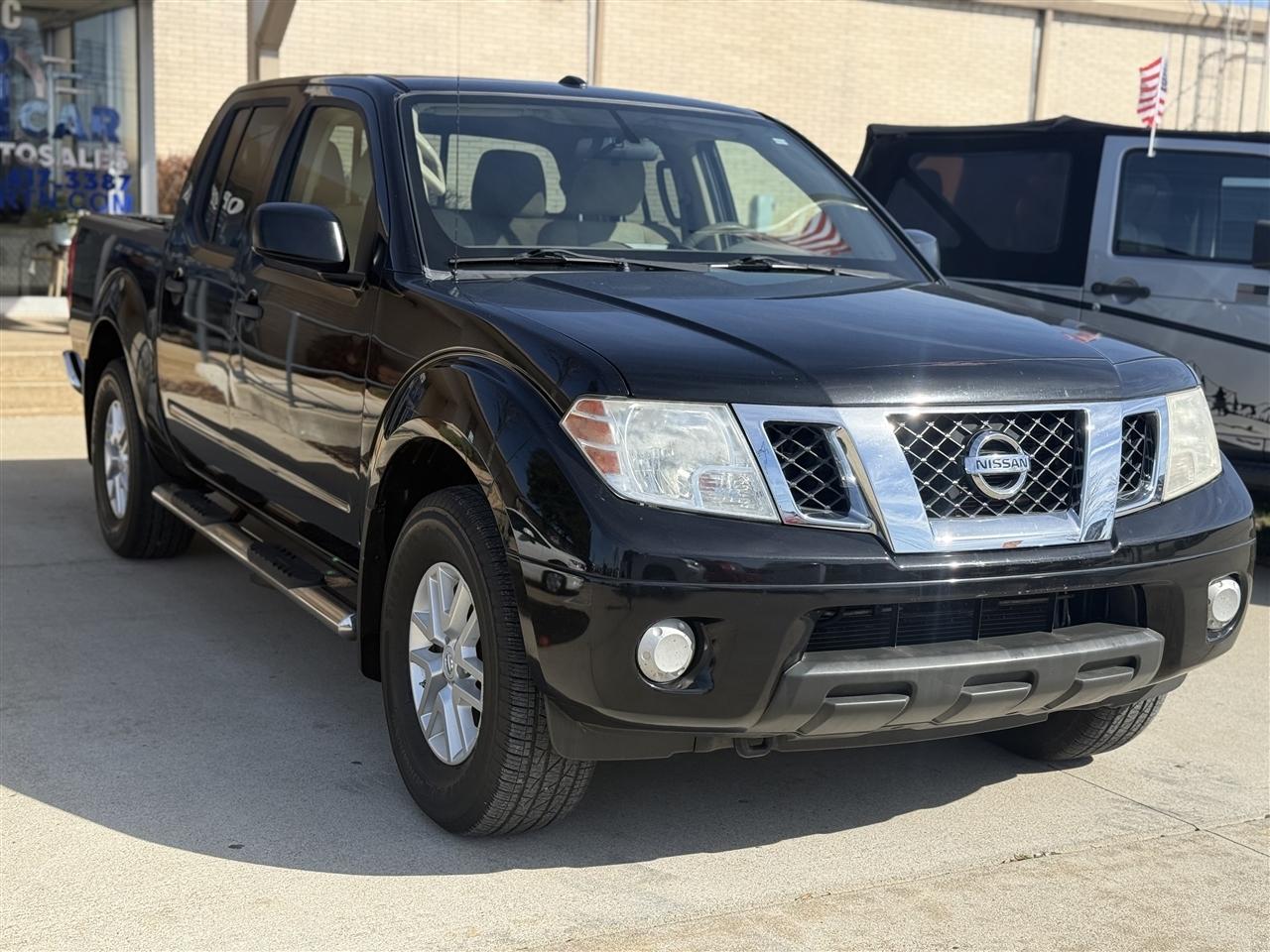 Nissan Frontier SV Crew Cab 5AT 4WD 2018
