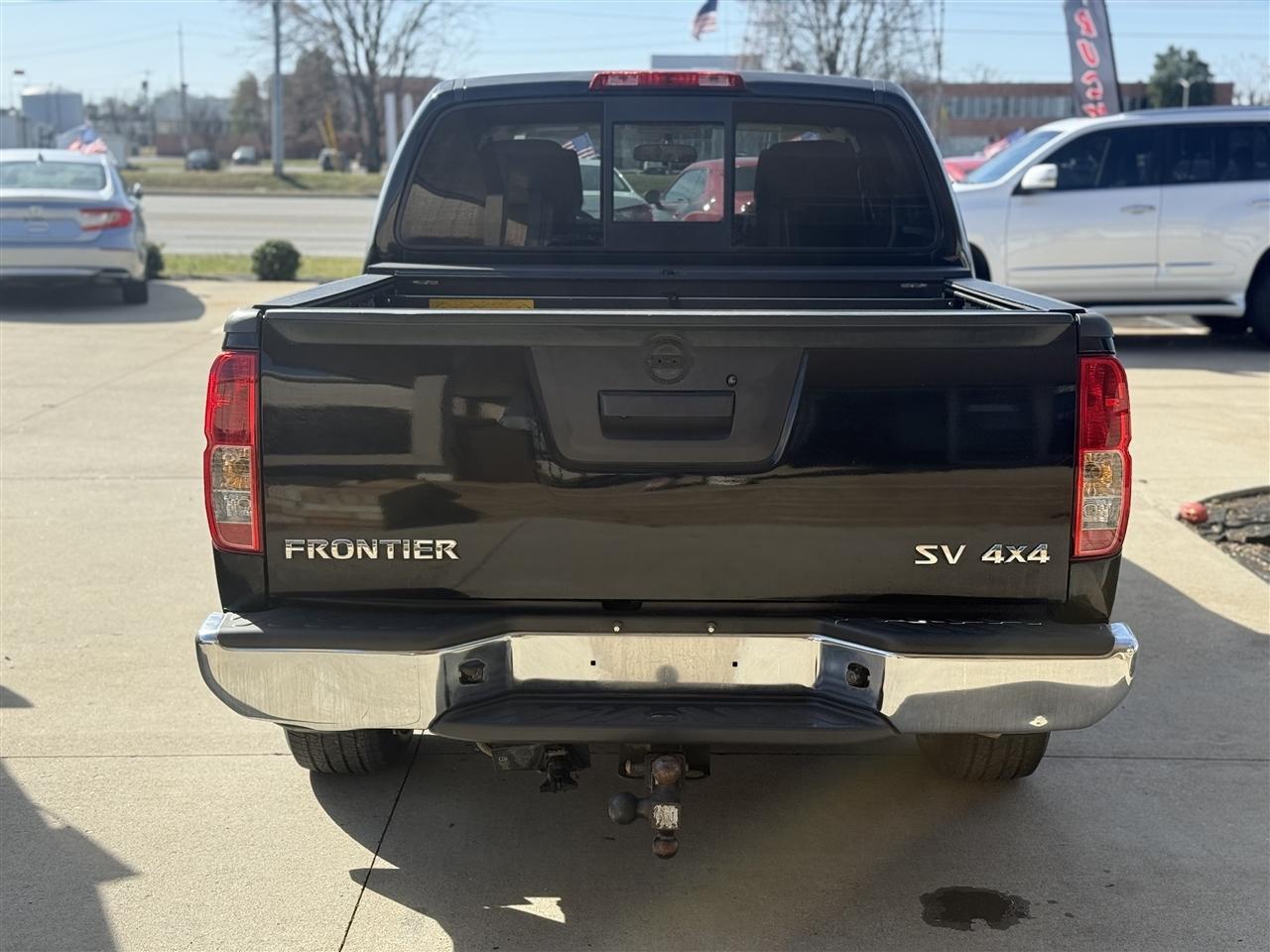 Nissan Frontier SV Crew Cab 5AT 4WD 2018