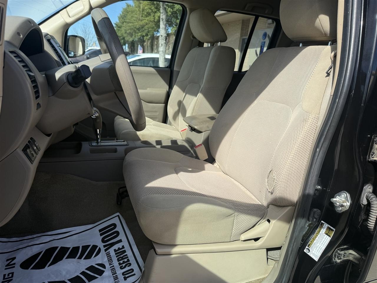 Nissan Frontier SV Crew Cab 5AT 4WD 2018