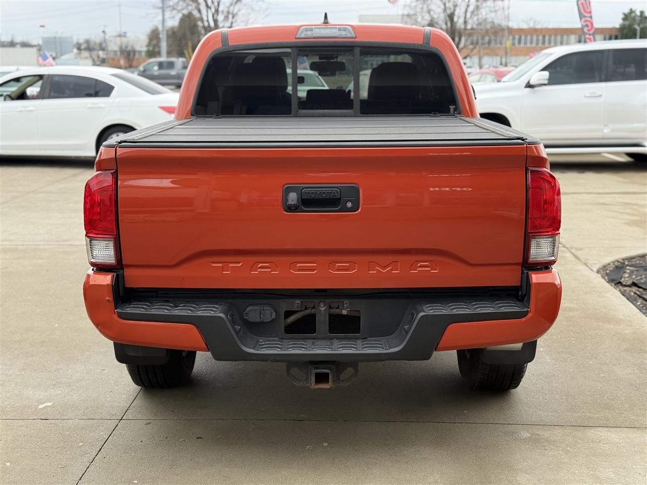 Toyota Tacoma SR5 Double Cab Long Bed V6 6AT 2WD 2016