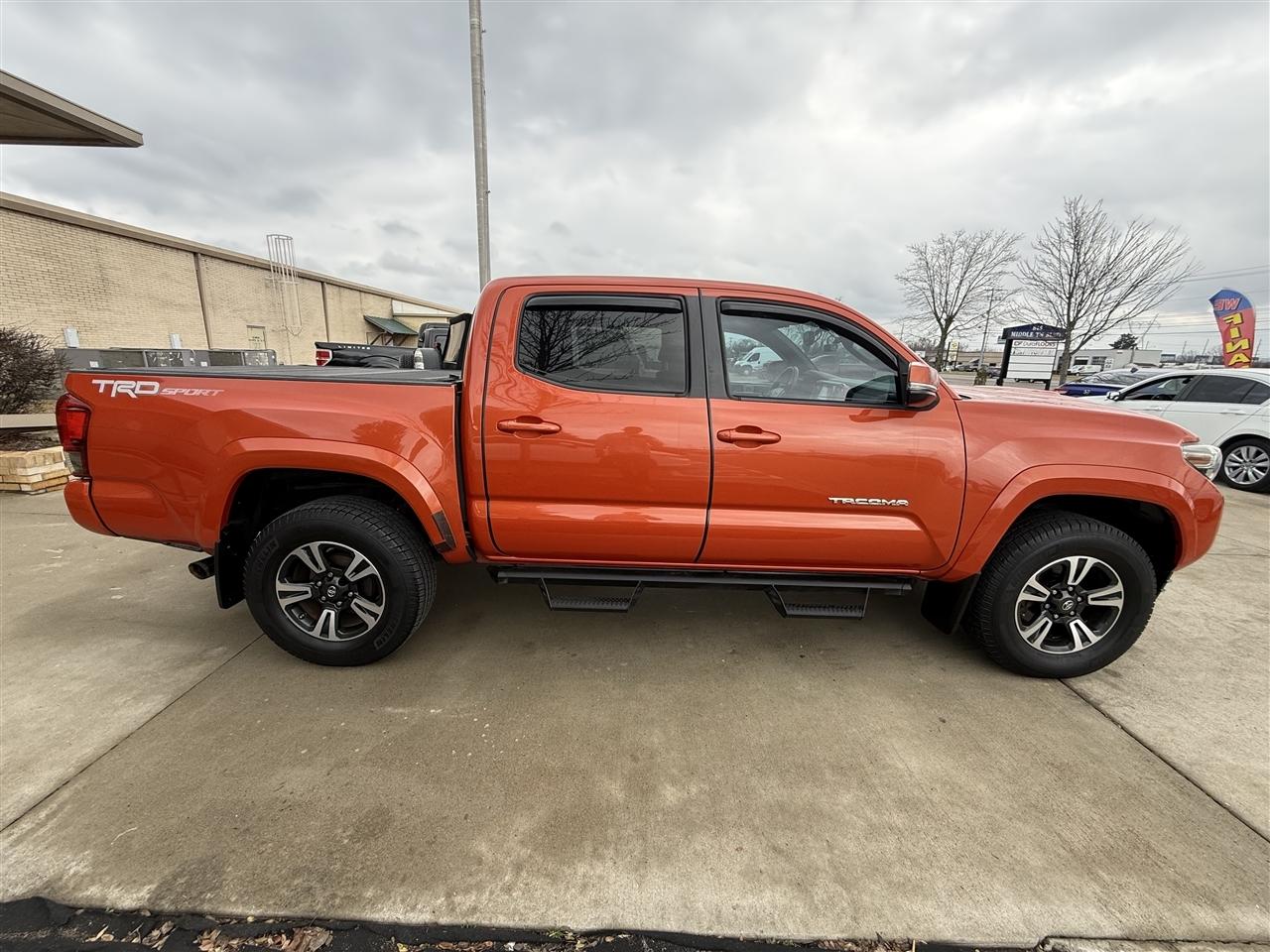 Toyota Tacoma SR5 Double Cab Long Bed V6 6AT 2WD 2016