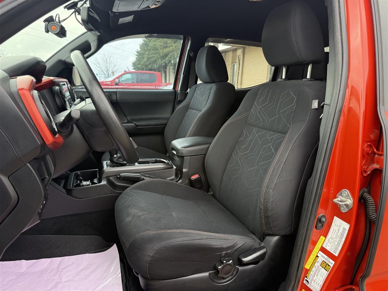 Toyota Tacoma SR5 Double Cab Long Bed V6 6AT 2WD 2016