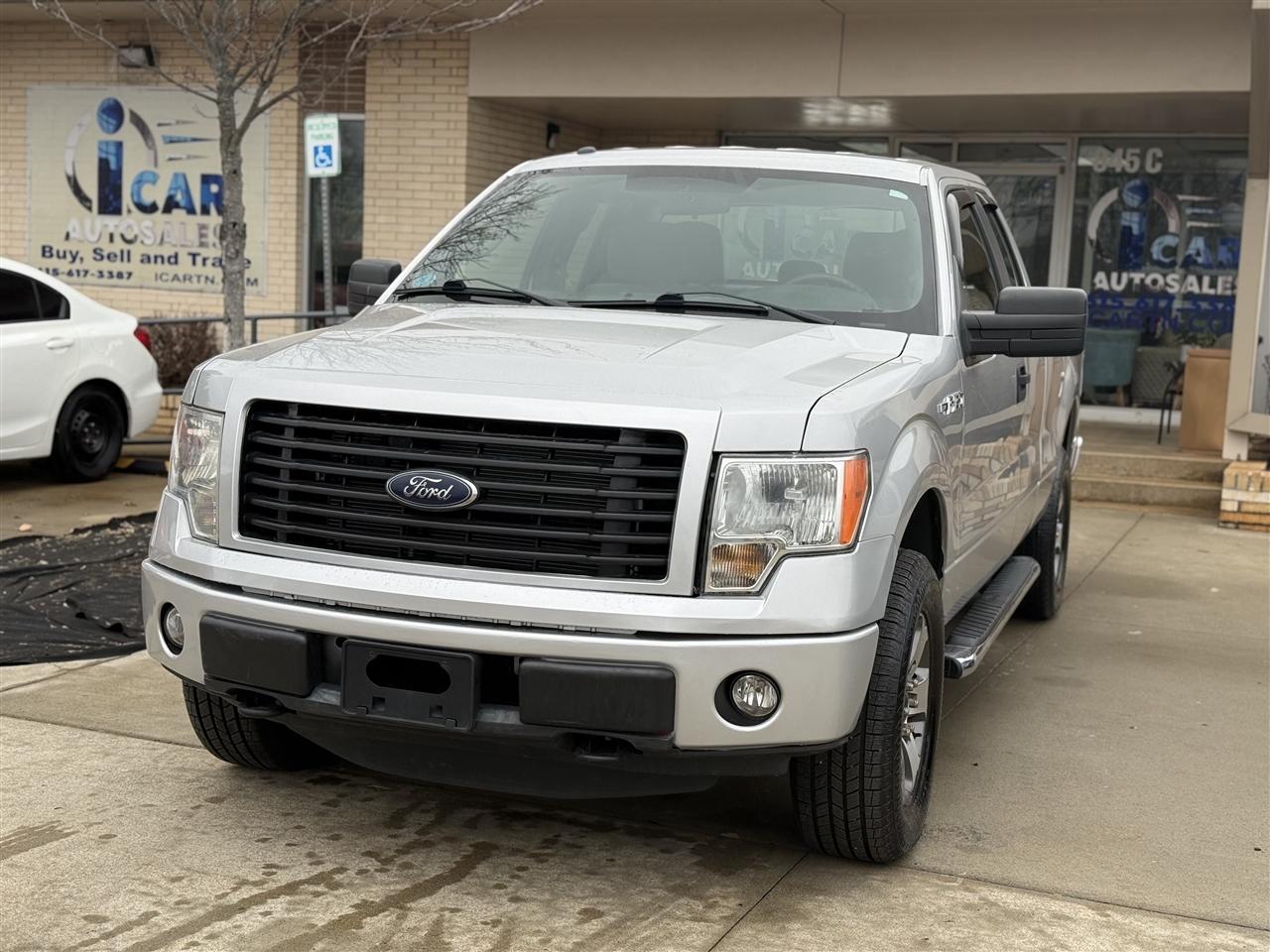 2013 Ford F-150 XL SuperCab 8-ft. Bed 4WD