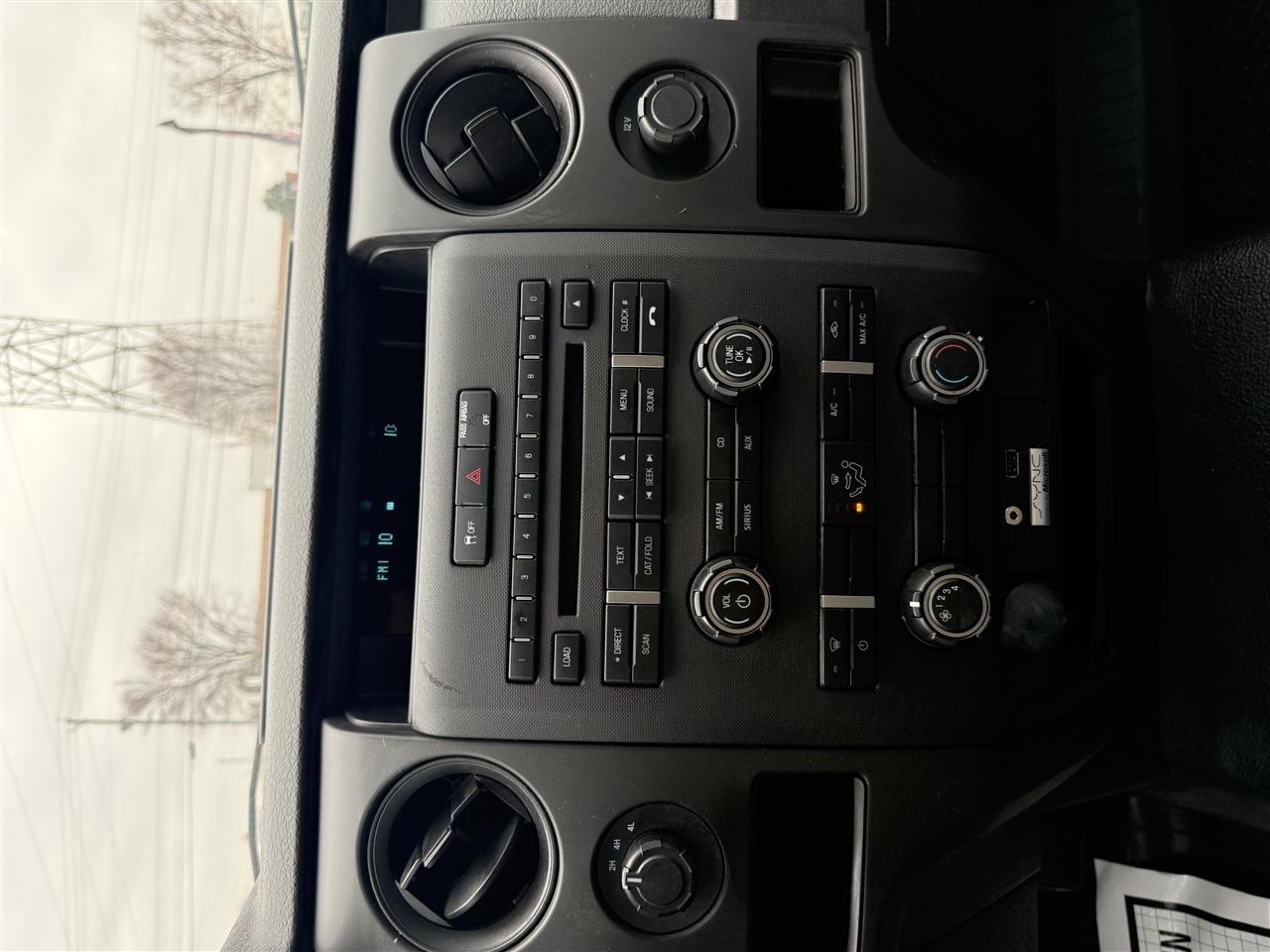 Ford F-150 XL SuperCab 8-ft. Bed 4WD 2013