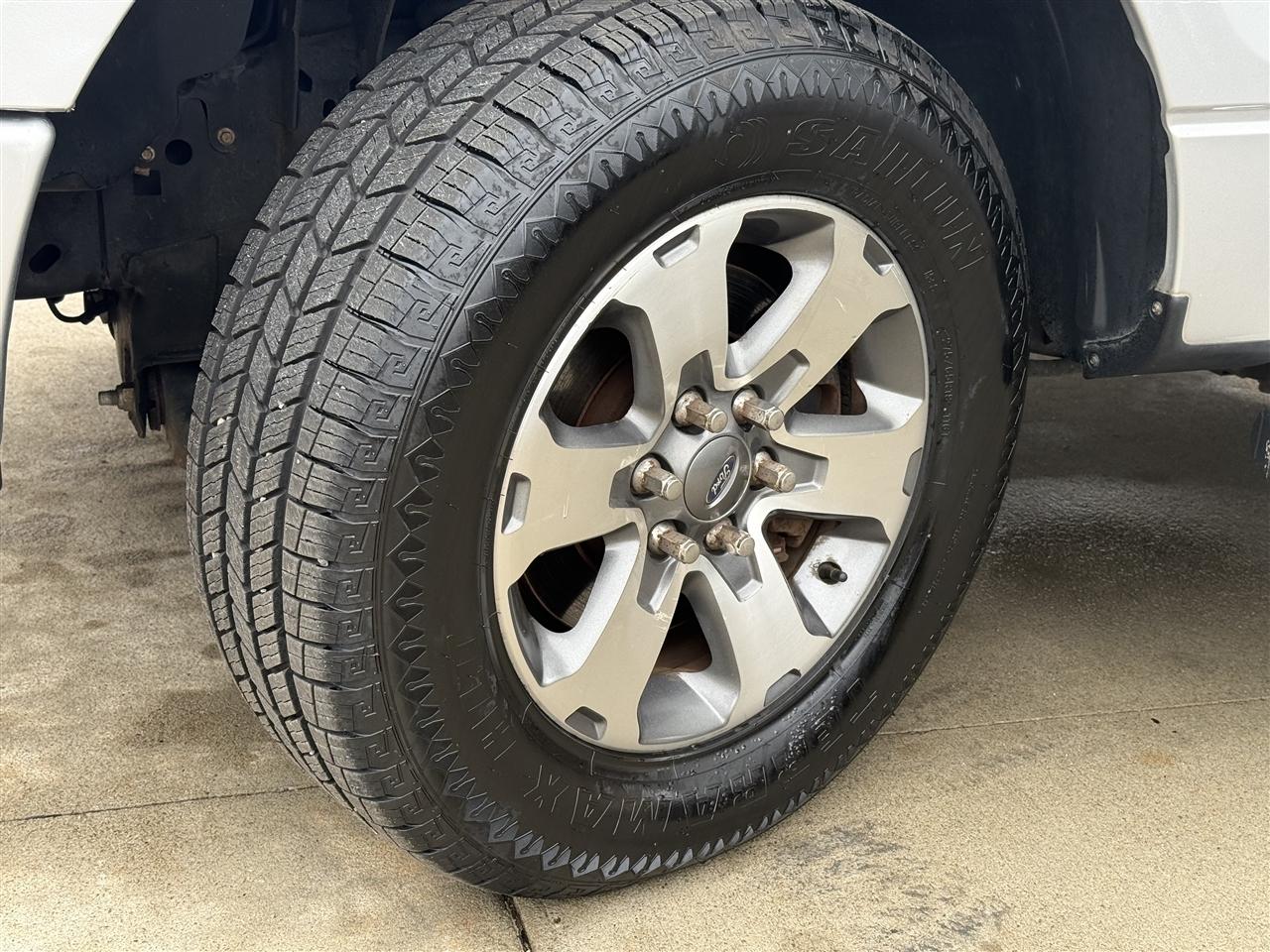 Ford F-150 XL SuperCab 8-ft. Bed 4WD 2013